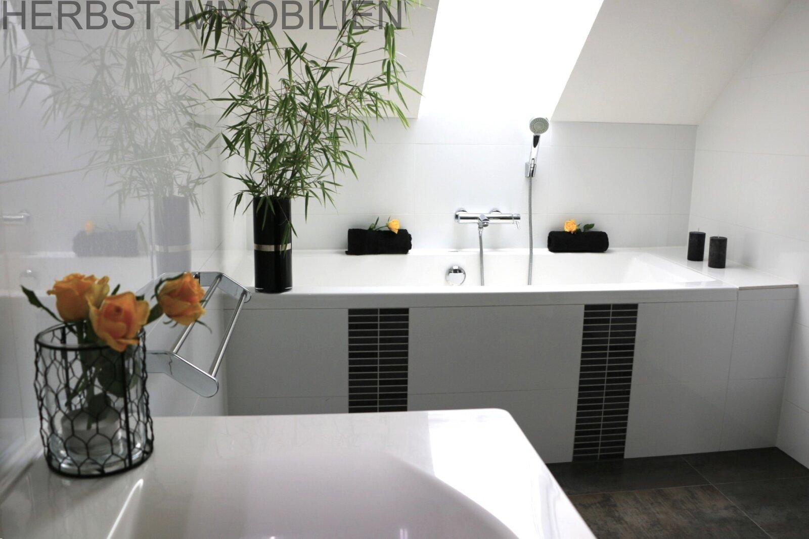 Wohlfühlbad mit Wanne DG Wohlfühlbad mit Wanne DG