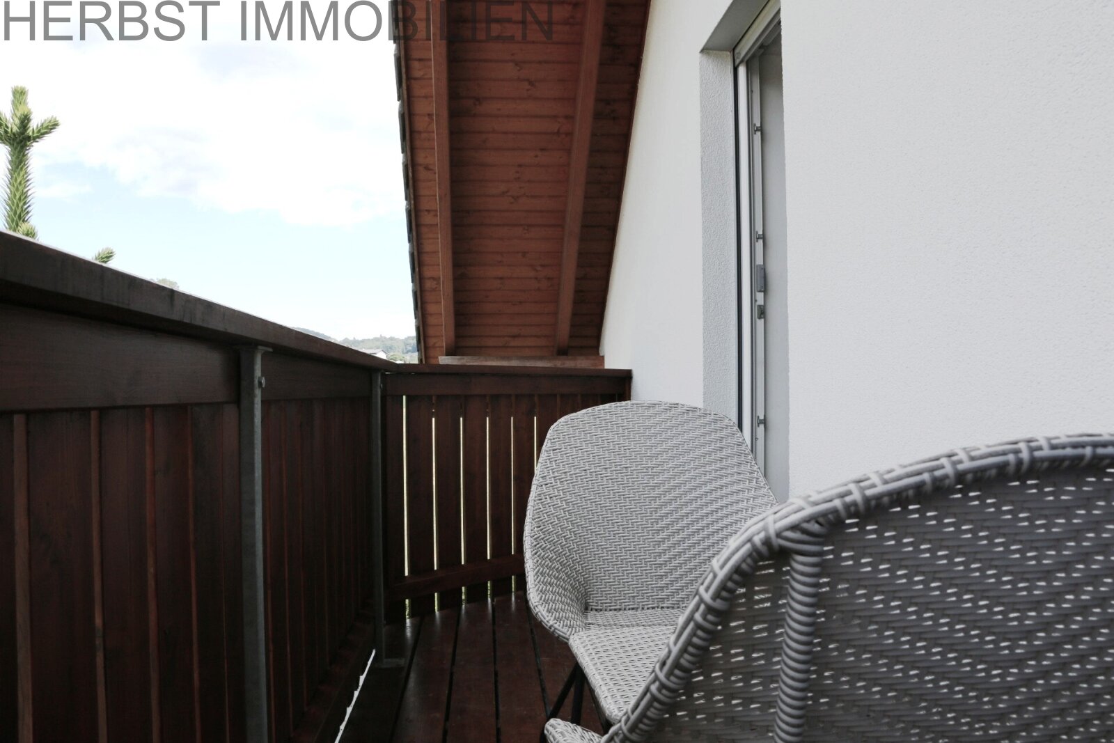 Balkon Zimmer 2 und 3 DG Balkon Zimmer 2 und 3 DG